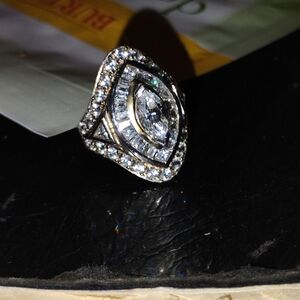 Elegant Silver Women's Ring with Crystal Accents